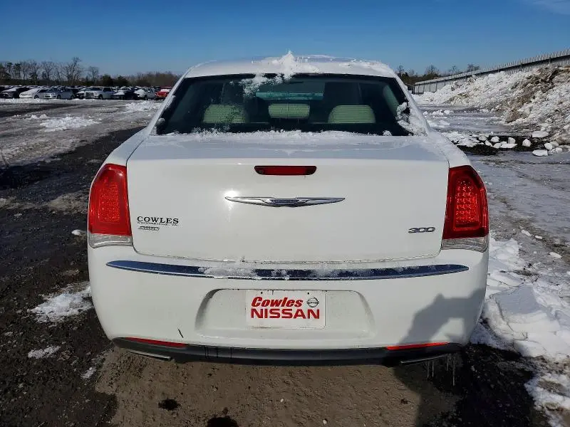 2018 CHRYSLER 300 LIMITED  