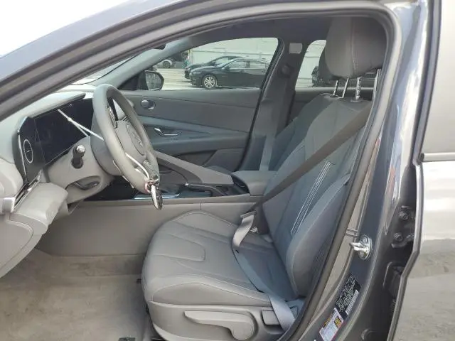 2024 HYUNDAI ELANTRA SEL  
