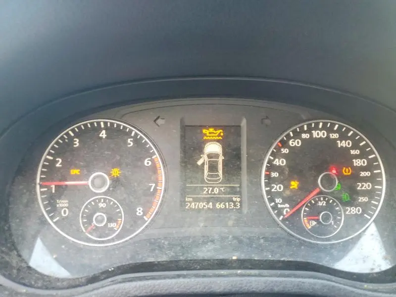 2015 VOLKSWAGEN PASSAT S  