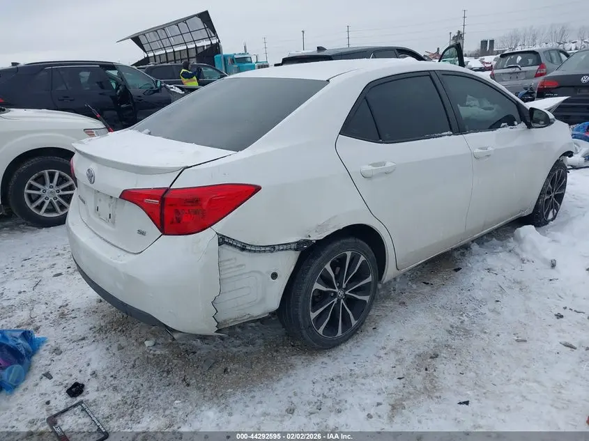 2017 TOYOTA COROLLA SE