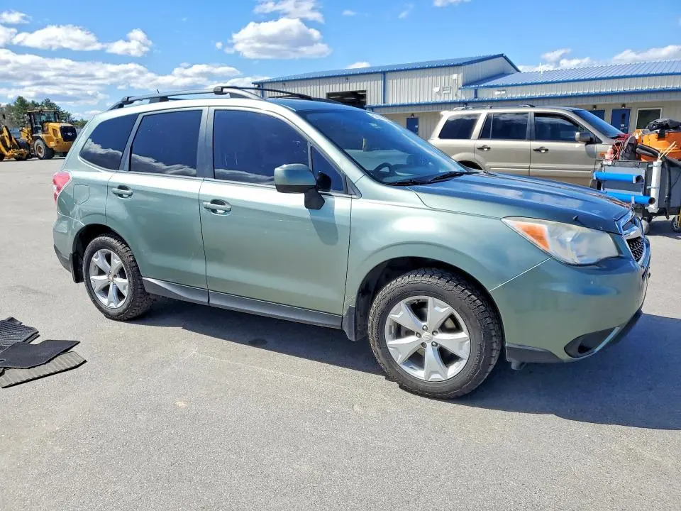 2014 SUBARU FORESTER   