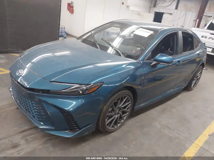 2025 TOYOTA CAMRY XSE