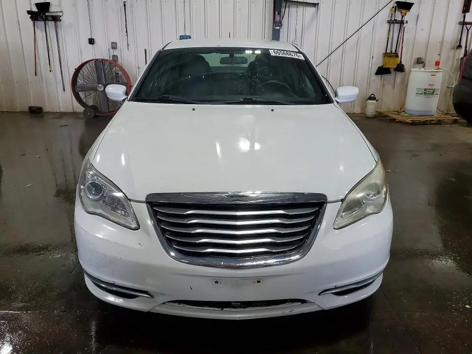 2014 CHRYSLER 200 LX  