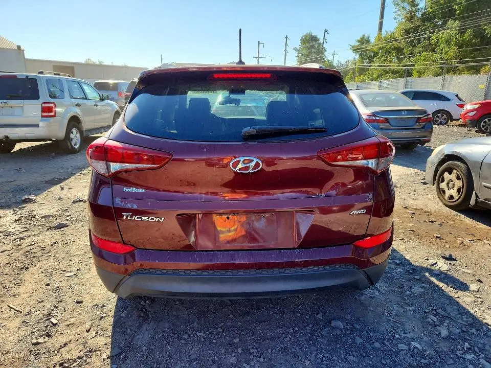 2017 HYUNDAI TUCSON SE  