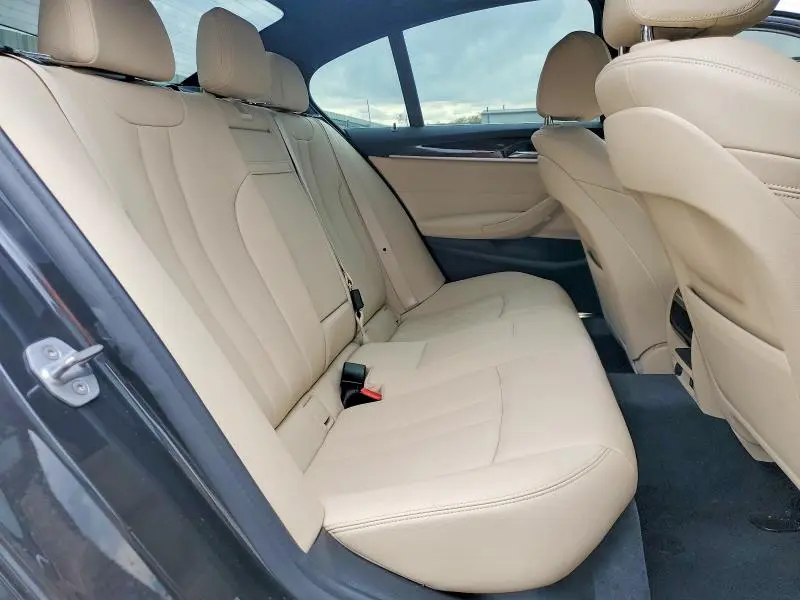 2020 BMW 530 XI  