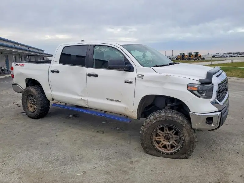 2020 TOYOTA TUNDRA CREWMAX SR5  