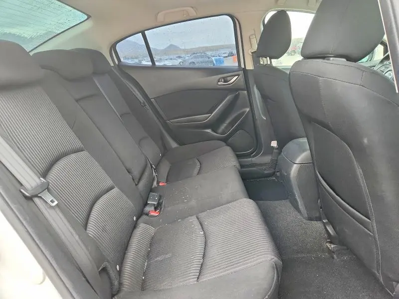 2016 MAZDA 3 TOURING  