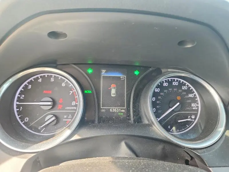 2020 TOYOTA CAMRY LE  