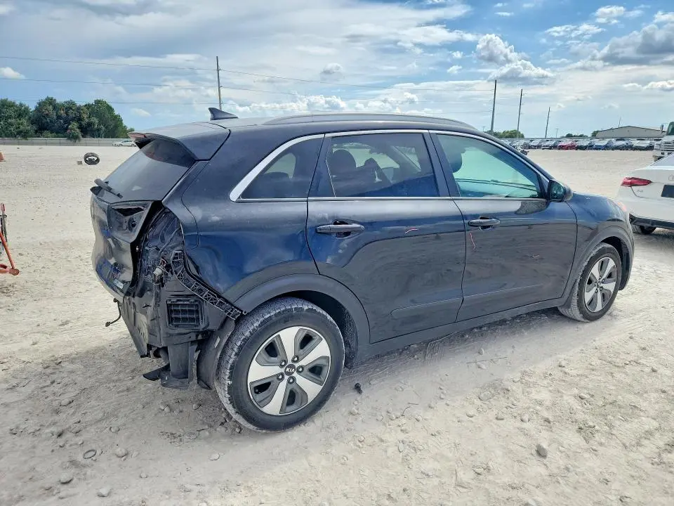 2019 KIA NIRO LX  