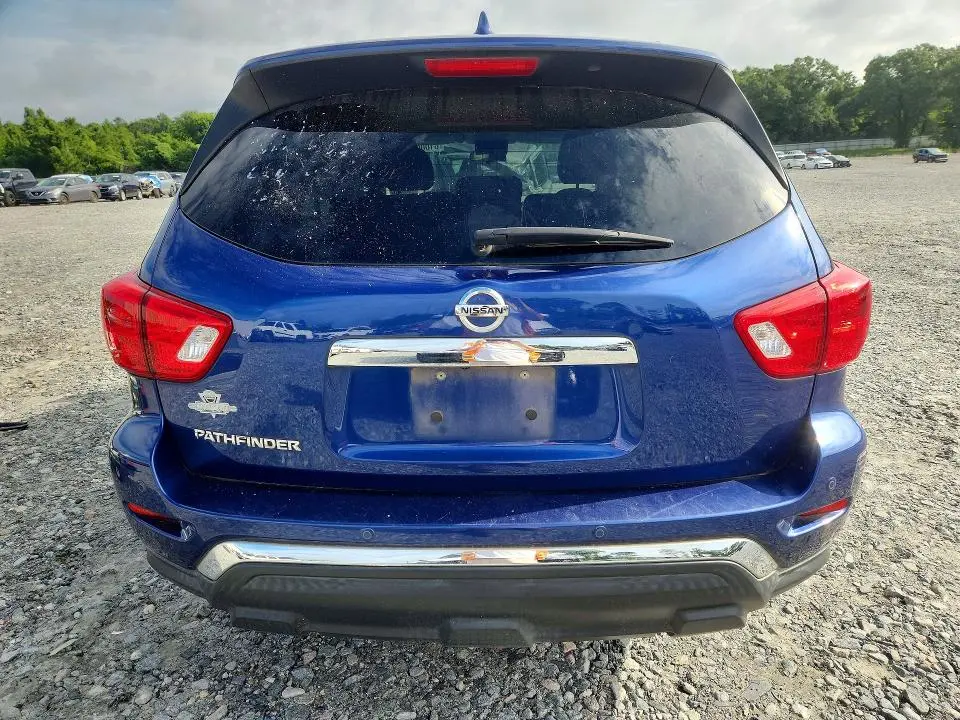 2019 NISSAN PATHFINDER S  