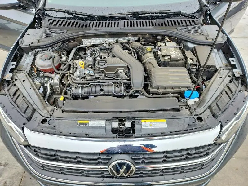 2024 VOLKSWAGEN JETTA SE  