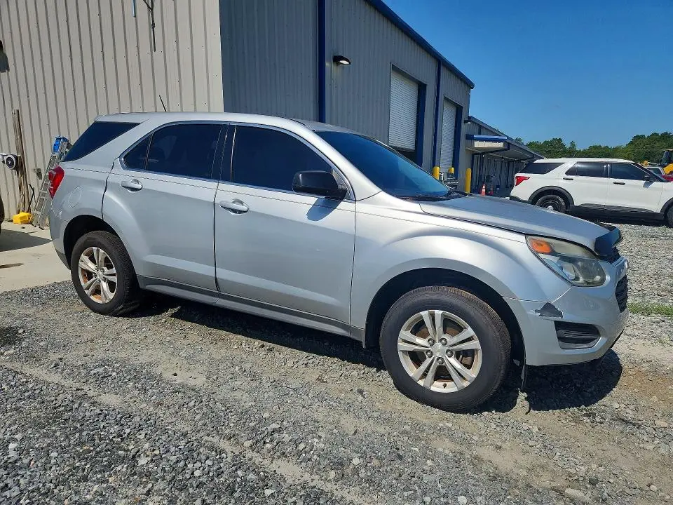 2017 CHEVROLET EQUINOX LS  