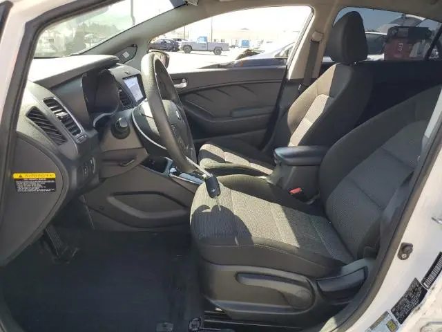 2017 KIA FORTE LX  