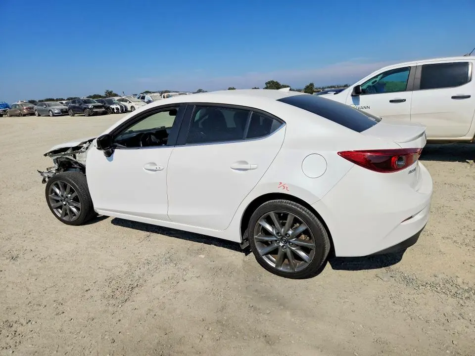 2018 MAZDA 3 GRAND TOURING  