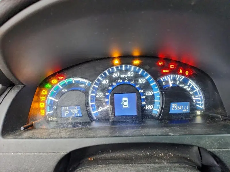 2012 TOYOTA CAMRY HYBRID  