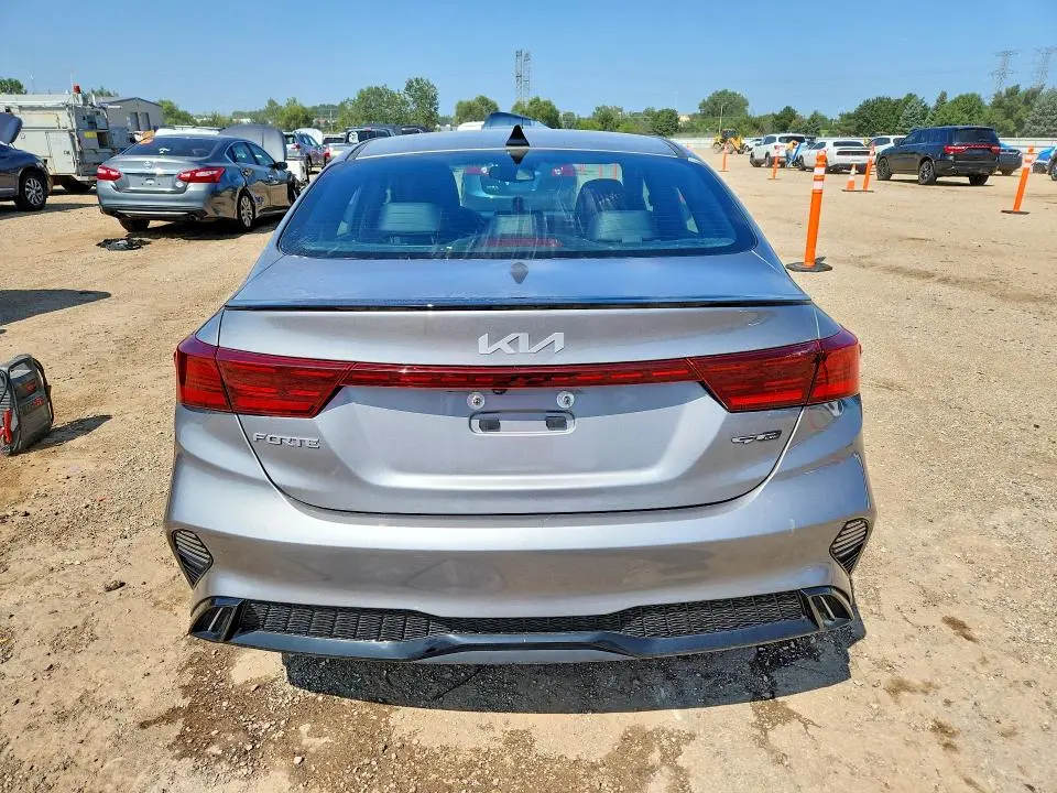 2023 KIA FORTE GT LINE  