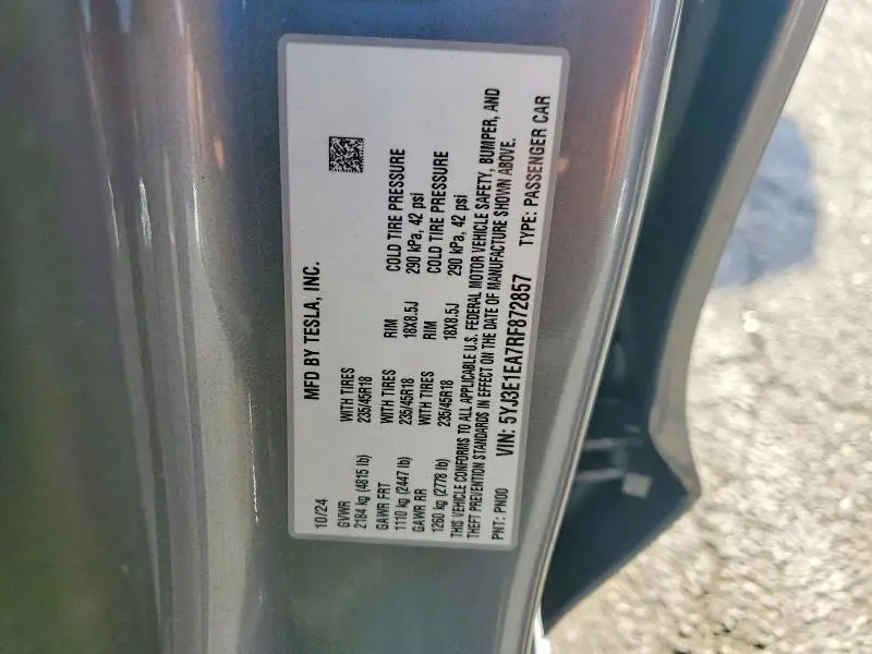 2024 TESLA MODEL 3   