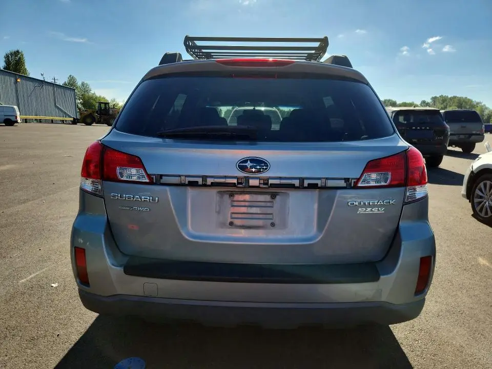 2010 SUBARU OUTBACK 2.5I PREMIUM  
