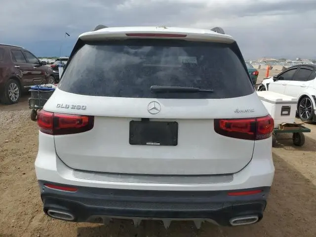 2021 MERCEDES-BENZ GLB 250 4MATIC  