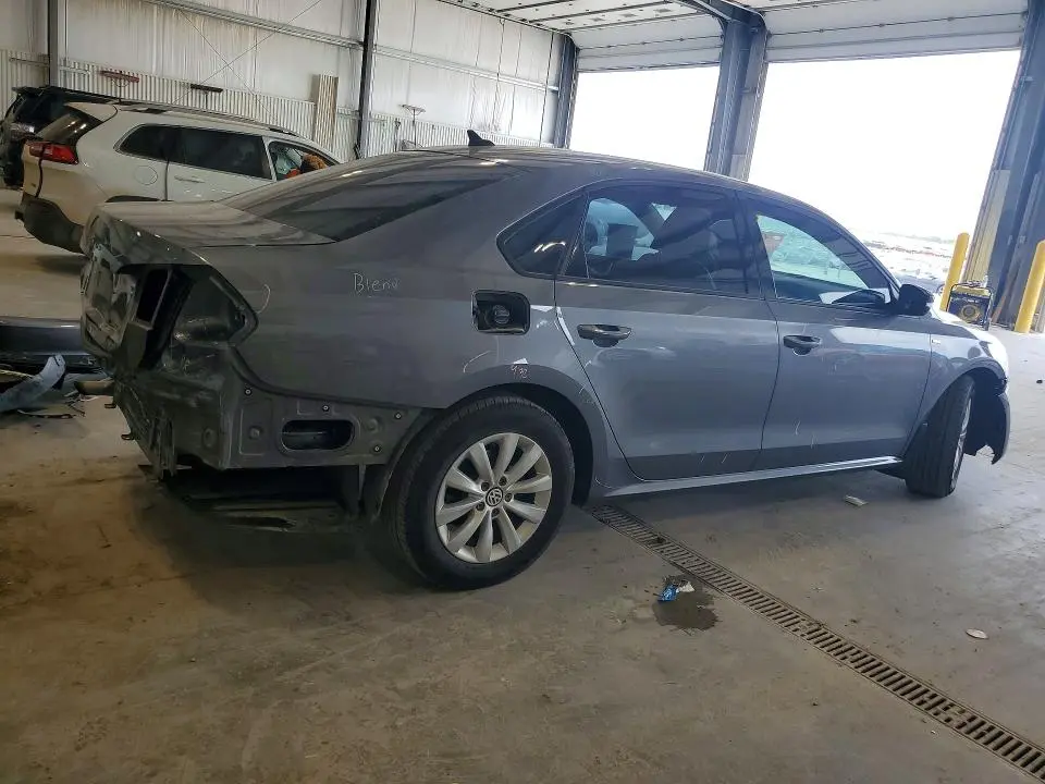 2014 VOLKSWAGEN PASSAT S  