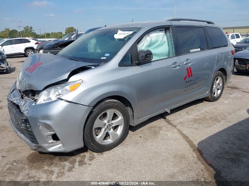 2020 TOYOTA SIENNA LE