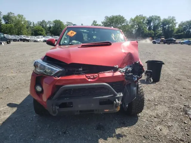 2019 TOYOTA 4RUNNER SR5/SR5 PREMIUM  