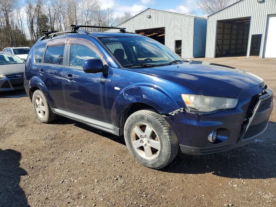 2010 MITSUBISHI OUTLANDER ES  
