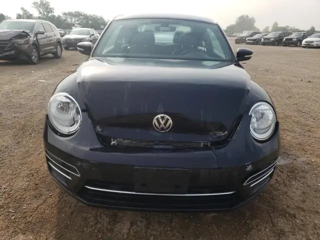 2017 VOLKSWAGEN BEETLE SE  
