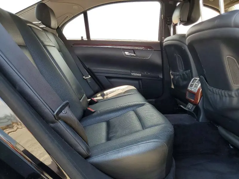2011 MERCEDES-BENZ S 550  