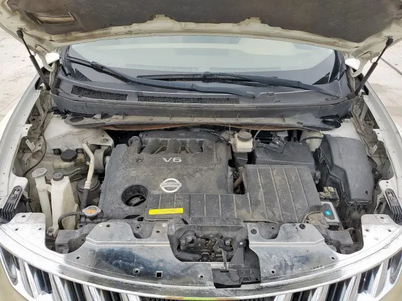 2010 NISSAN MURANO S  
