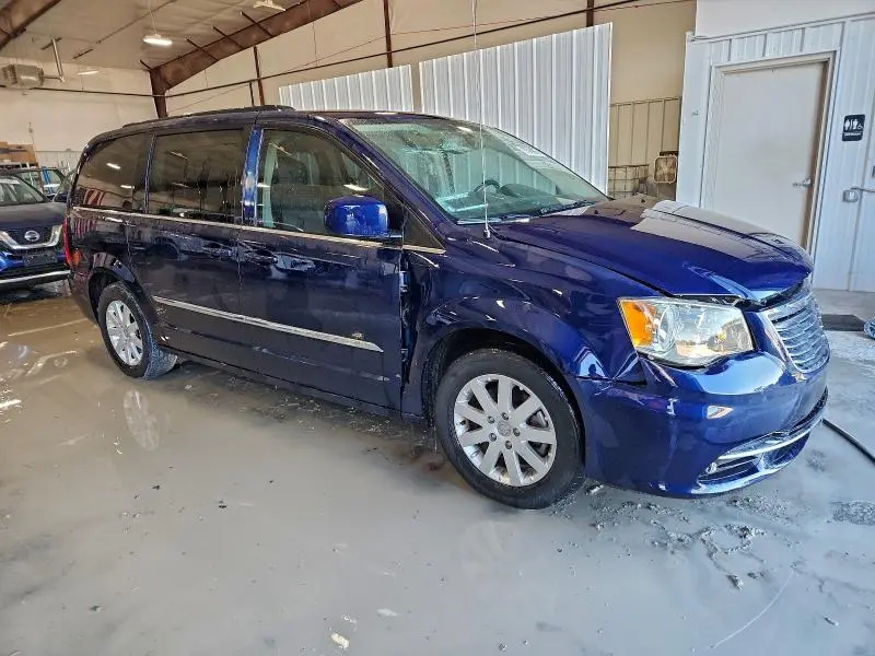 2013 CHRYSLER TOWN & COUNTRY TOURING  