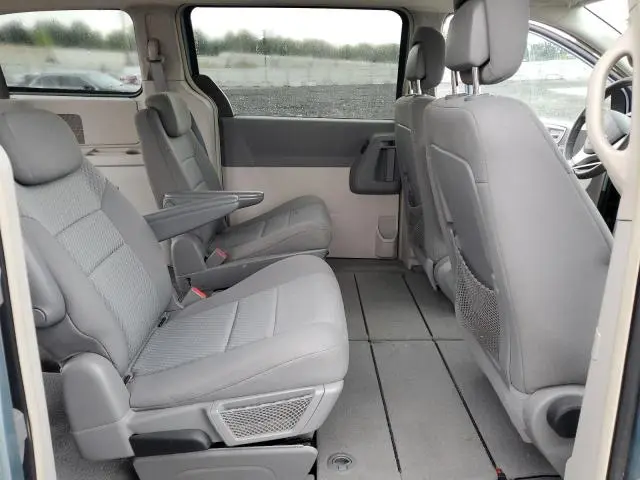 2010 CHRYSLER TOWN & COUNTRY TOURING  