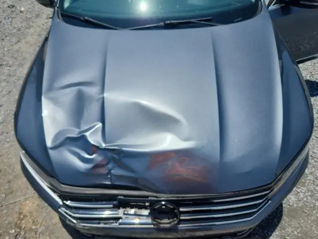 2017 VOLKSWAGEN PASSAT SE  
