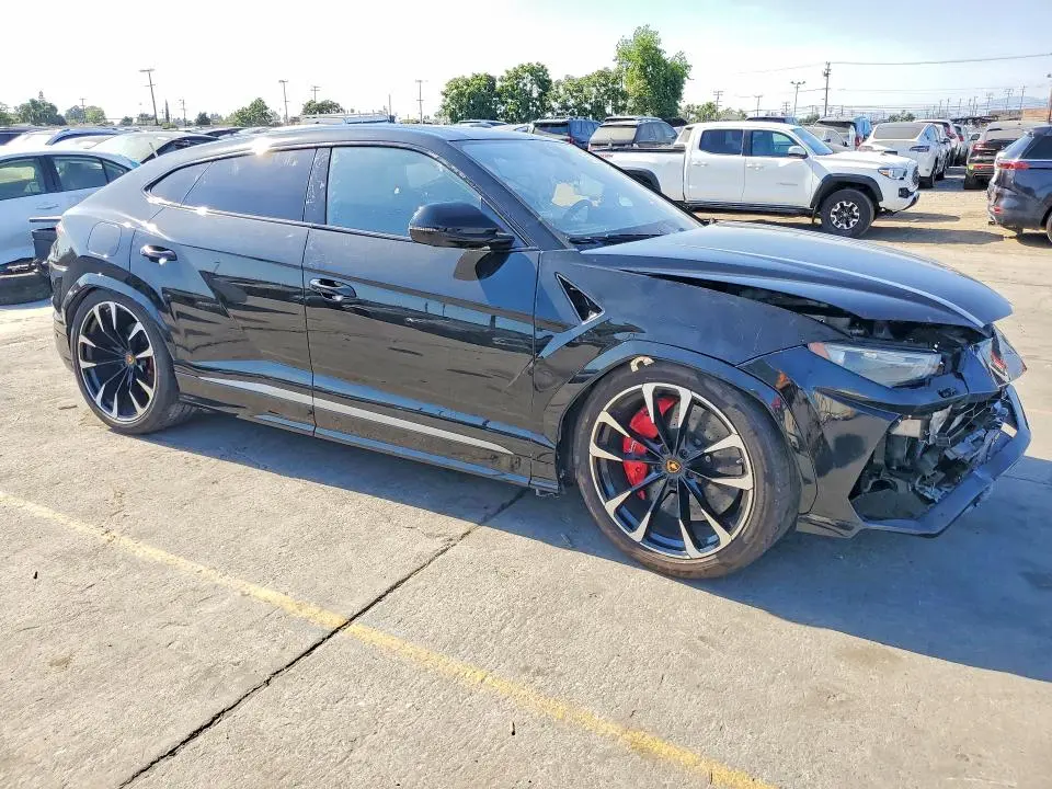 2019 LAMBORGHINI URUS   