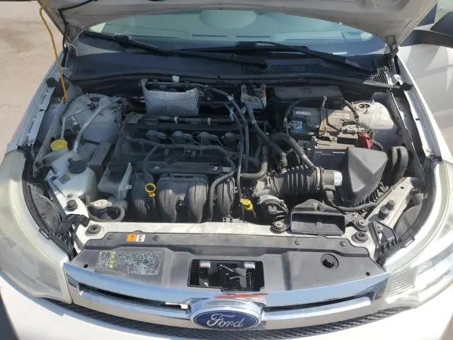 2010 FORD FOCUS SE  