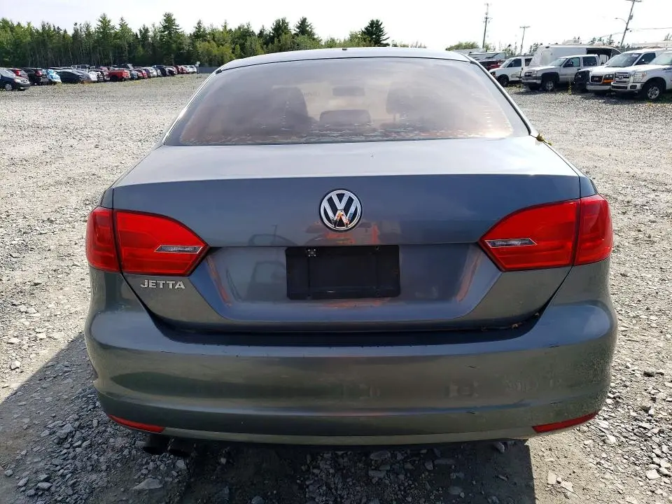 2014 VOLKSWAGEN JETTA BASE  