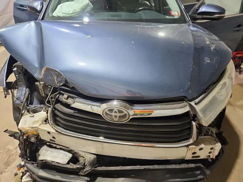 2015 TOYOTA HIGHLANDER LIMITED PLATINUM  
