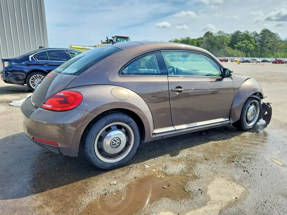 2013 VOLKSWAGEN BEETLE   