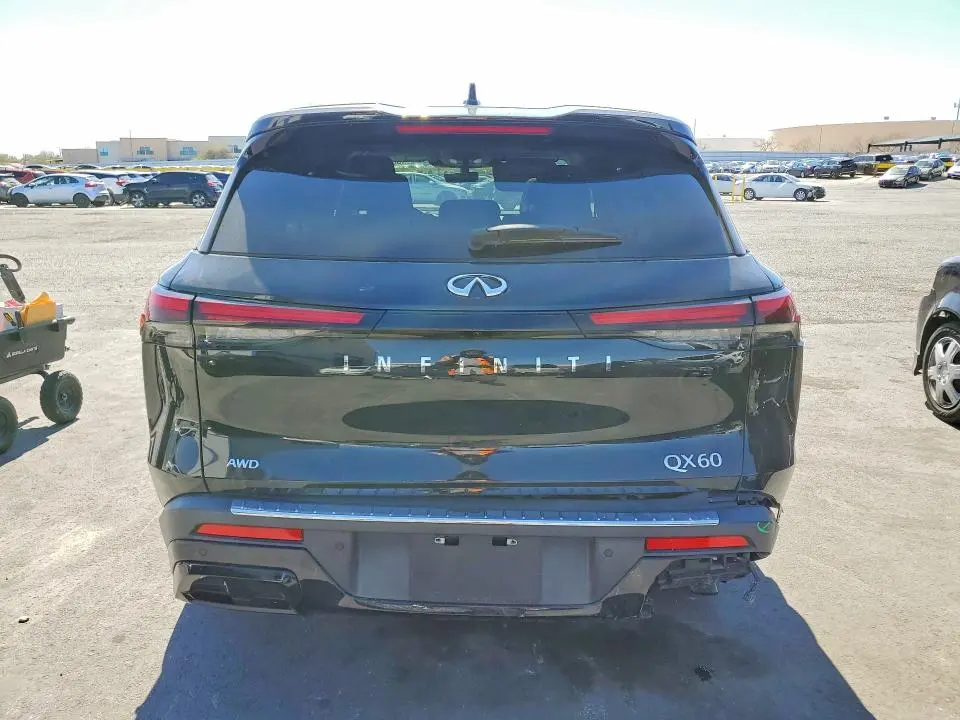 2024 INFINITI QX60 LUXE  