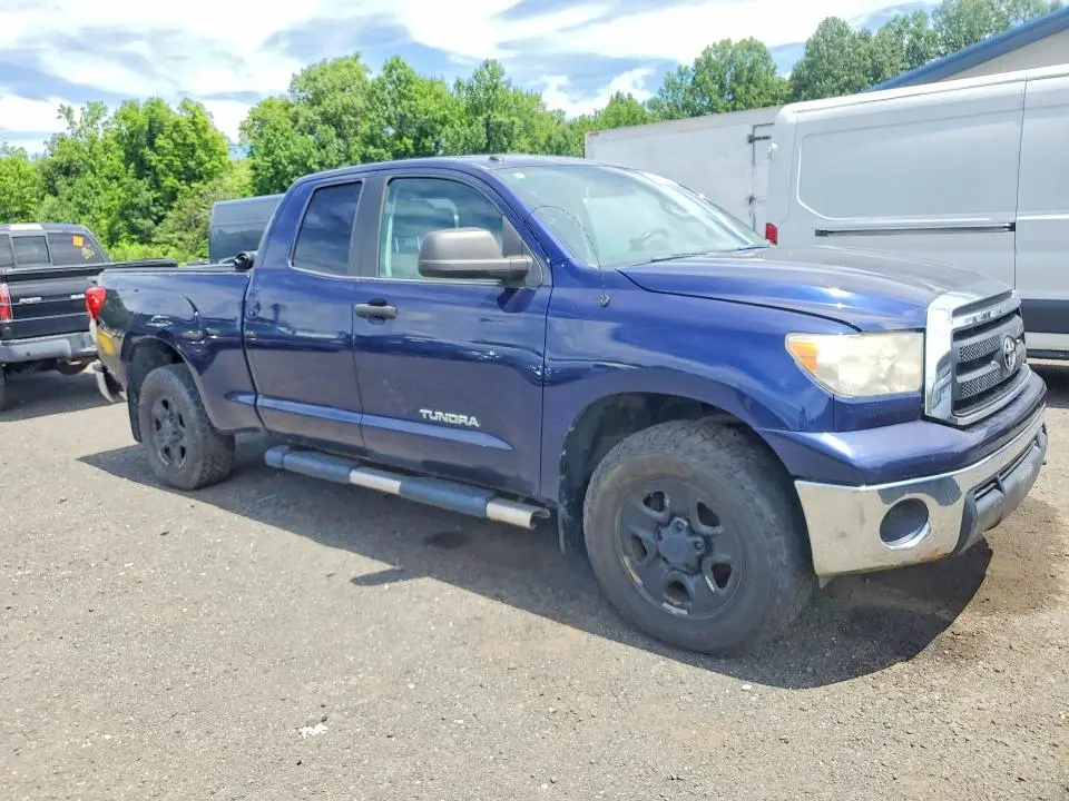 2011 TOYOTA TUNDRA DOUBLE CAB SR5  