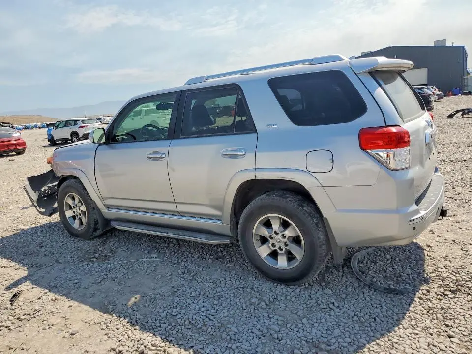 2013 TOYOTA 4RUNNER SR5  