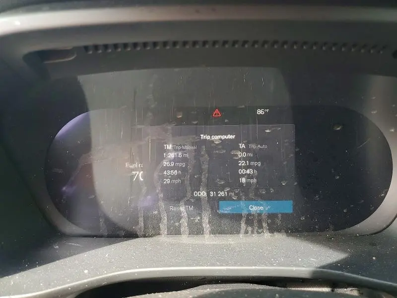2025 VOLVO XC40 PLUS  