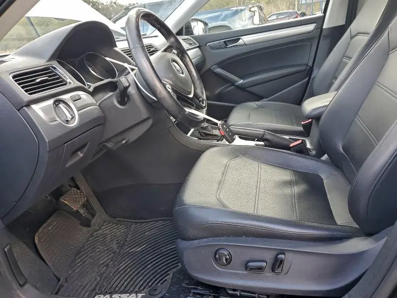 2019 VOLKSWAGEN PASSAT WOLFSBURG  