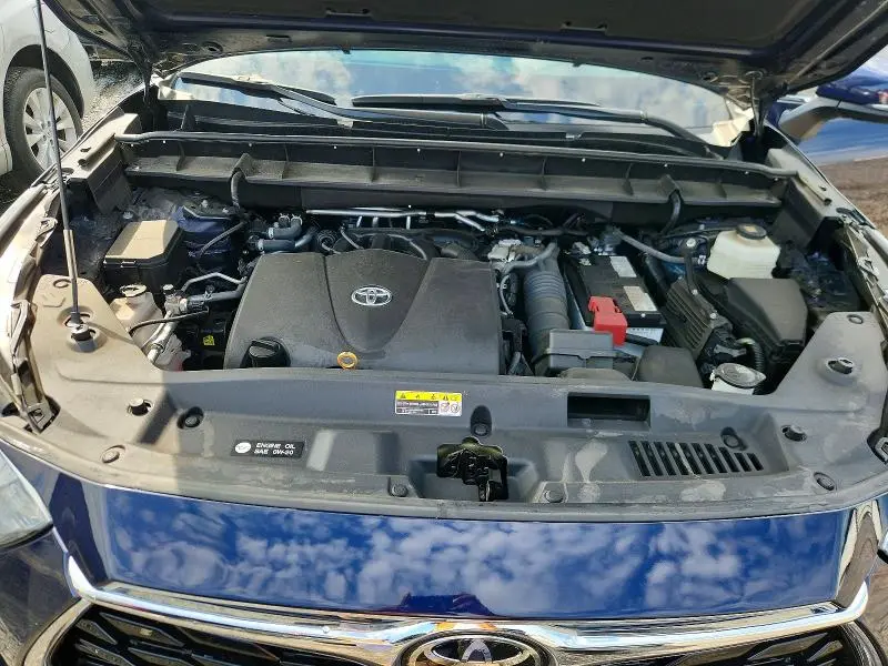 2022 TOYOTA HIGHLANDER LIMITED  