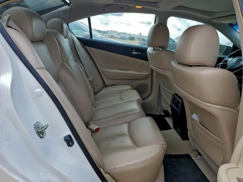 2012 NISSAN MAXIMA S  