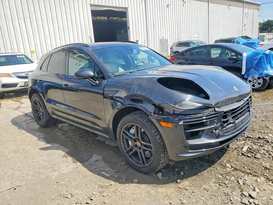 2021 PORSCHE MACAN TURBO  