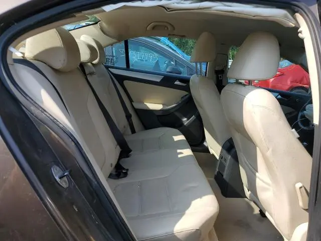 2014 VOLKSWAGEN JETTA SE  