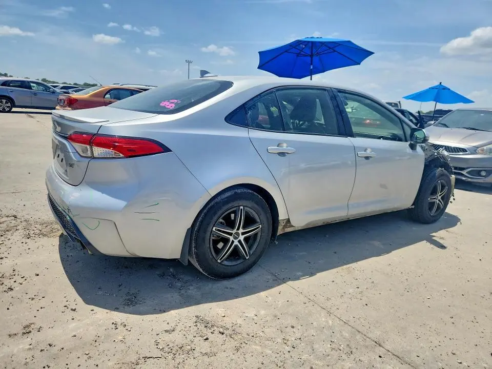 2021 TOYOTA COROLLA SE  