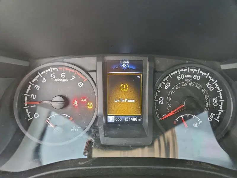 2019 TOYOTA TACOMA SR  