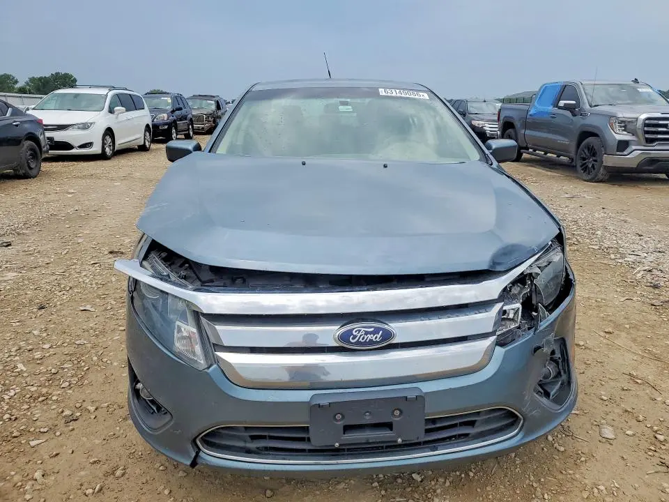 2011 FORD FUSION SE  